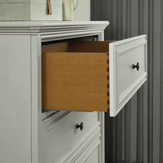 Anistyn 5-Drawer Chest