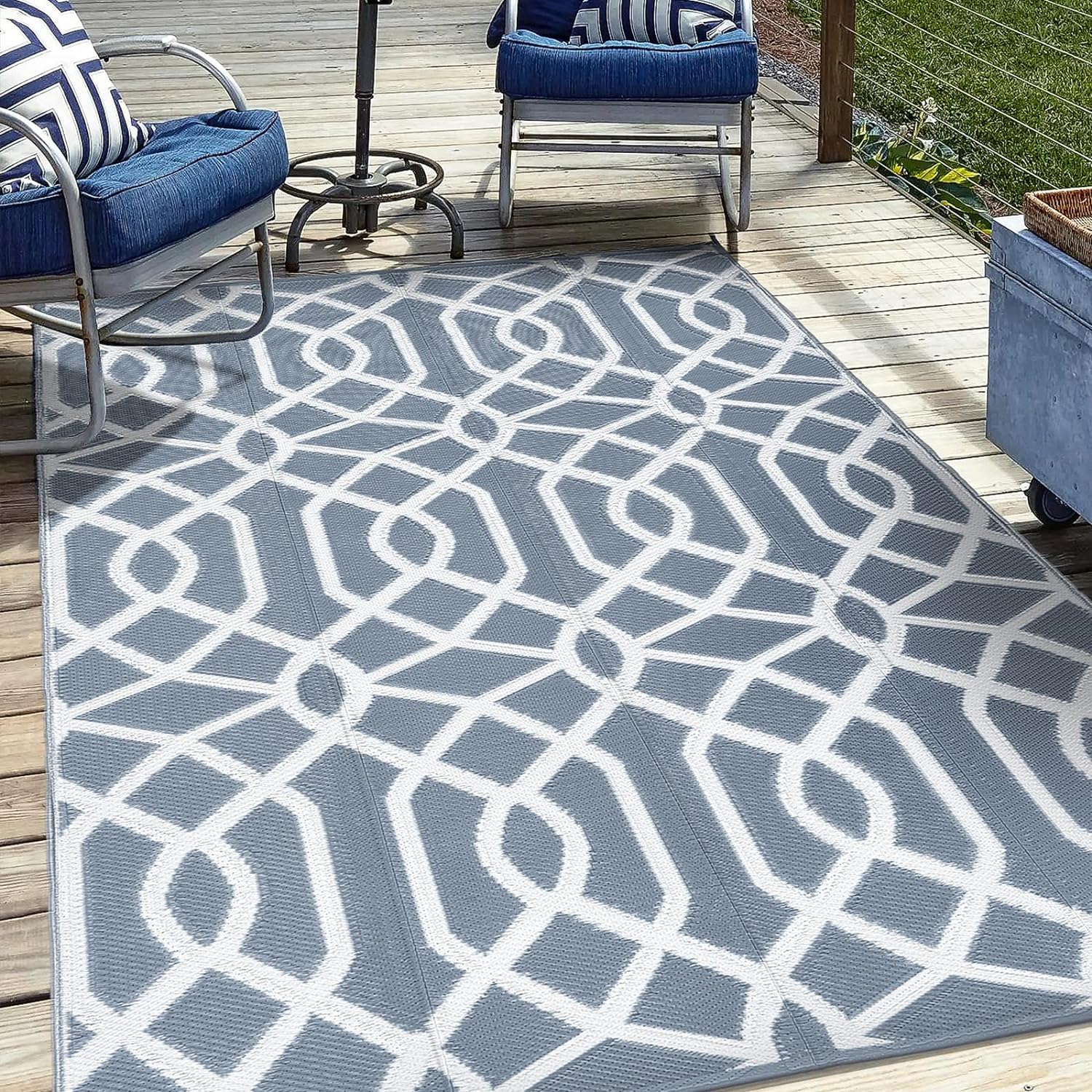wikiwiki 6x9ft Reversible Outdoor Rug – Blue & Beige