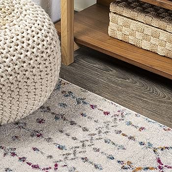 JONATHAN Y Boho Vintage Diamond Runner Rug 2' x 10' – Ivory/Multi