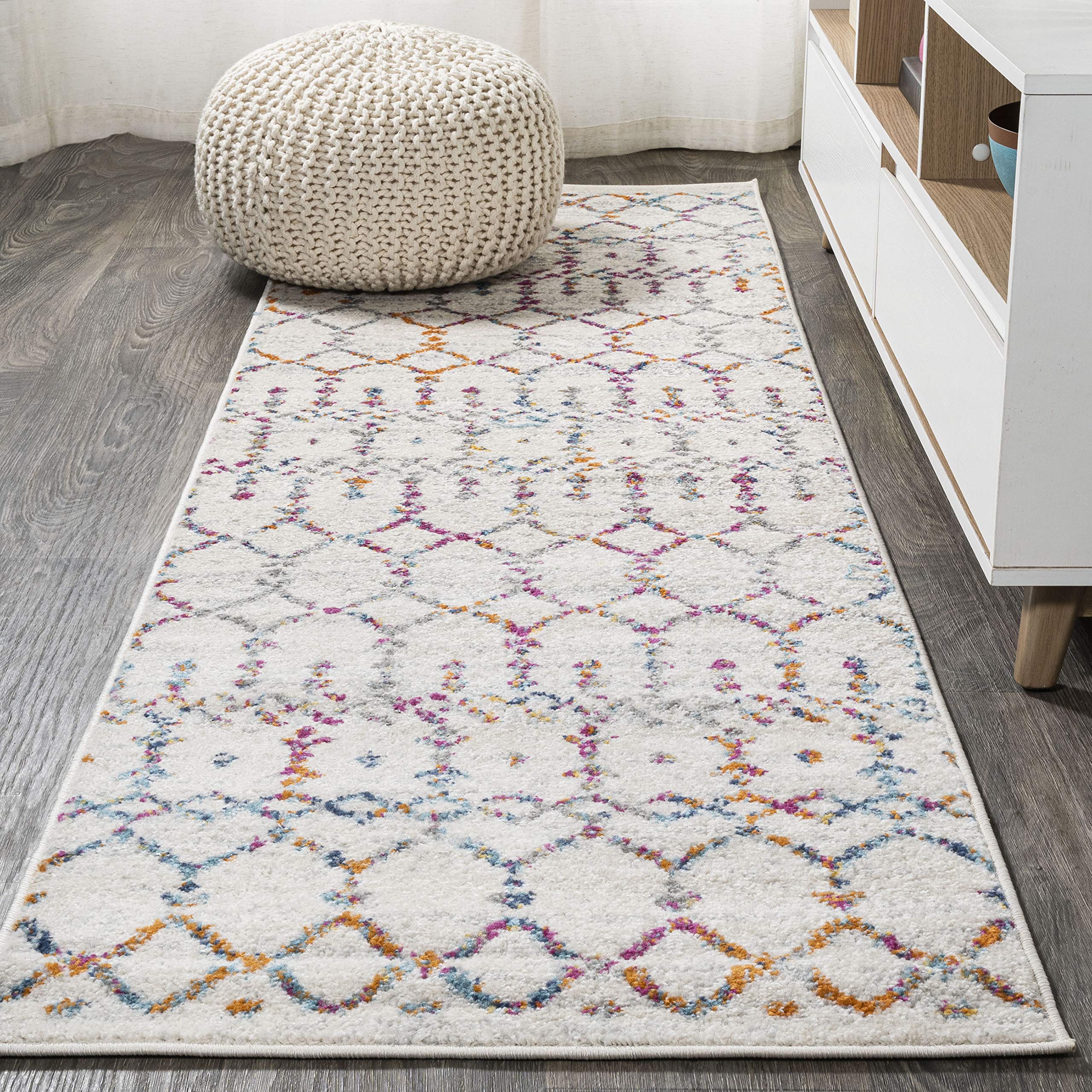 JONATHAN Y Boho Vintage Diamond Runner Rug 2' x 10' – Ivory/Multi