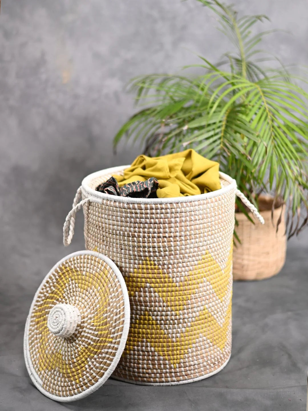 DUMOS 90L Woven Laundry Basket with Lid – Goose Yellow